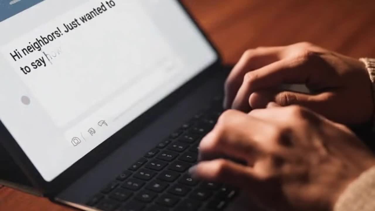 Friendly Community Reminder Encouraging Respectful Feedback and Positive Conversations Online